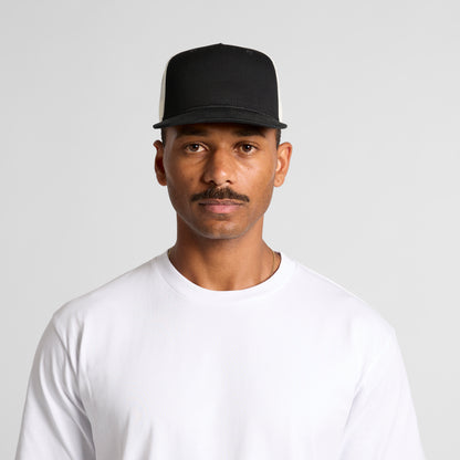 Stock Contrast Trucker