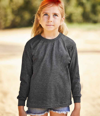 SS21B Dark Heather Model